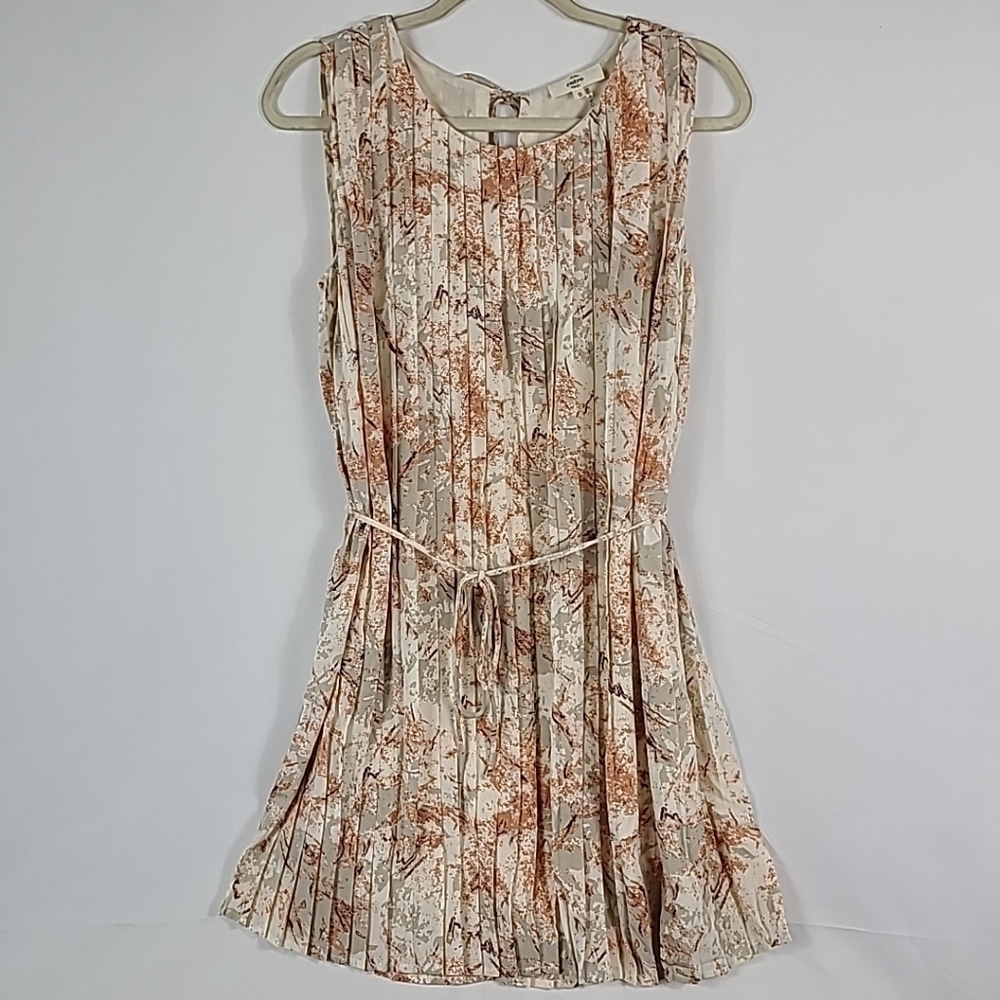 NEW Entro Women's Alexa Pleated Mini Cream Coral Floral Dress Tie at Waist Sz M